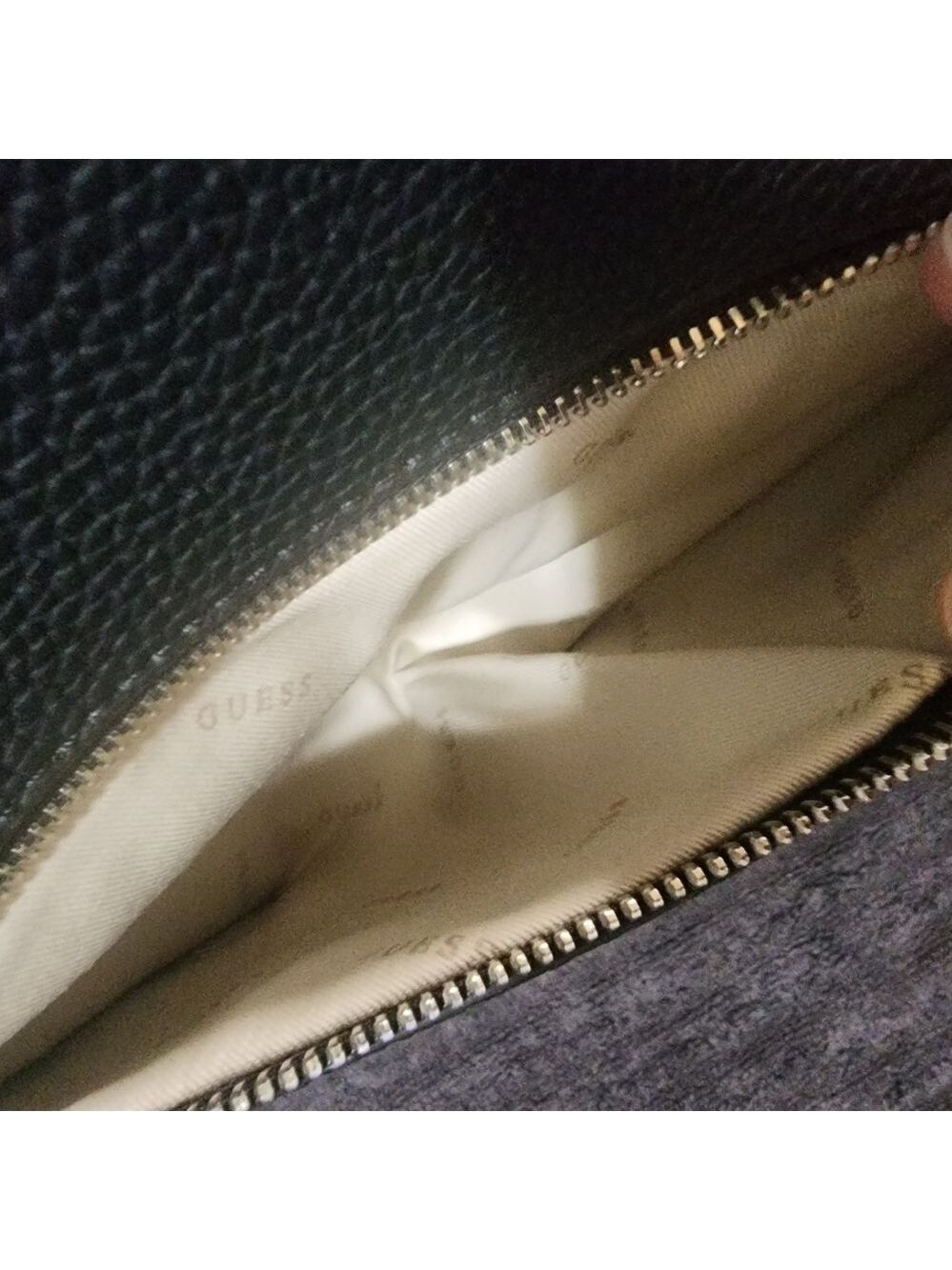Brand New Guess tote bag - Picture 11 of 17